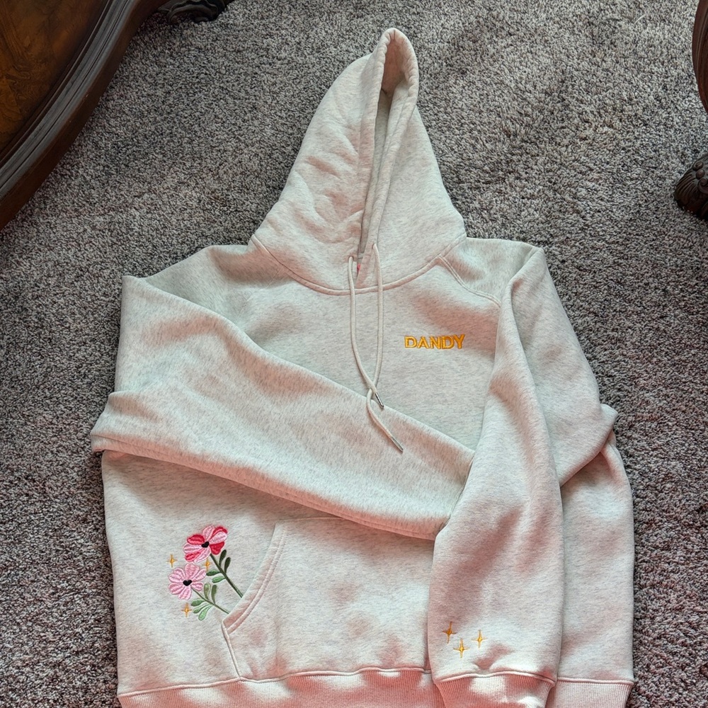 Dandy Hoodie with Floral Embroidery